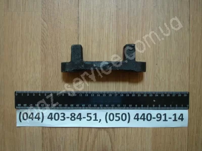 64221-2902025 Накладка ушка передней рессоры