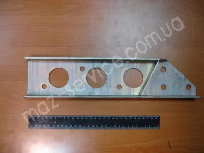 544008-8405140 Кронштейн подножки (правый)