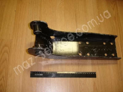 4370-2905540 Кронштейн амортизатора верх. правый